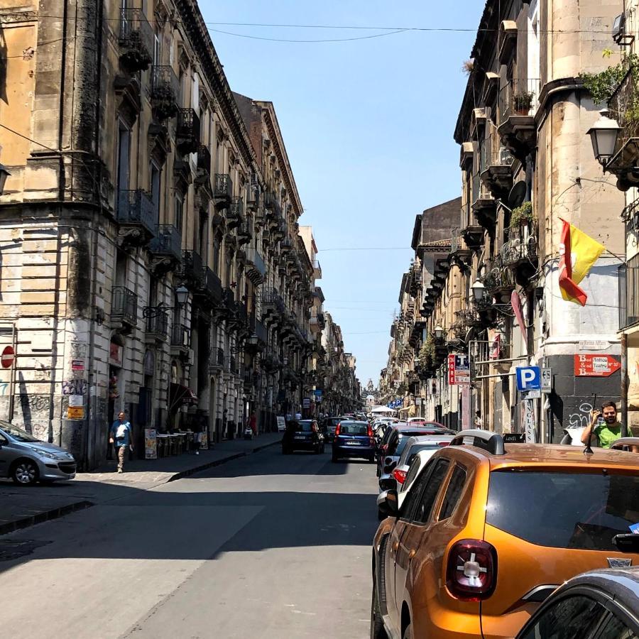 Garibaldi 94- Intera Casa A 2 Passi Dal Duomo Villa CTA Exteriör bild