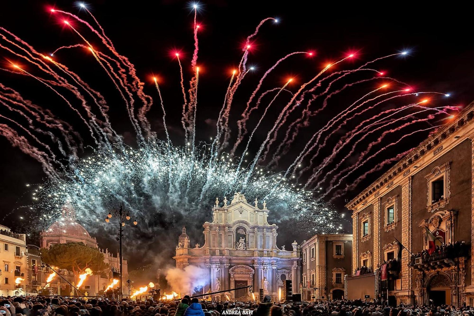 Garibaldi 94- Intera Casa A 2 Passi Dal Duomo Villa CTA Exteriör bild